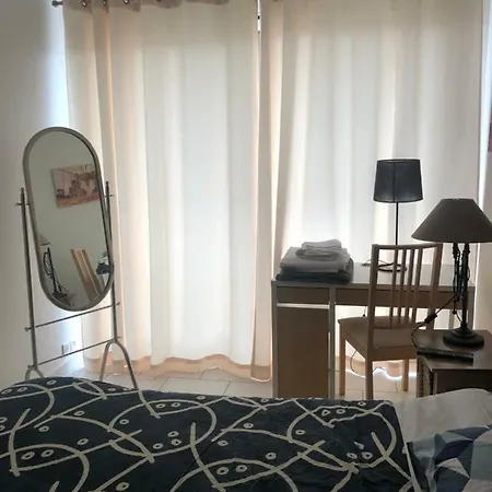 Chantal Deluxe Lejlighed